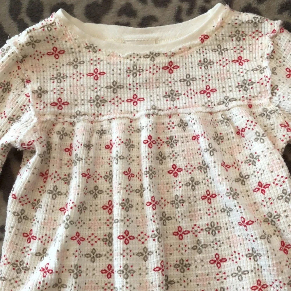 2007 Old Navy Babydoll Long Sleeve Top in Cream / Off White Size 18-24 months
